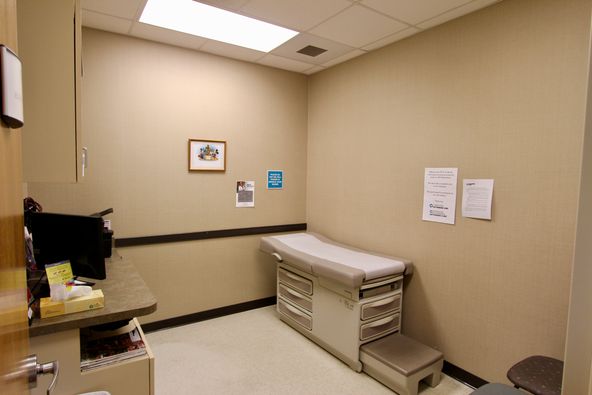 Class A Office/Medical : 2 Southern Point Pkwy, Hattiesburg, MS 39401